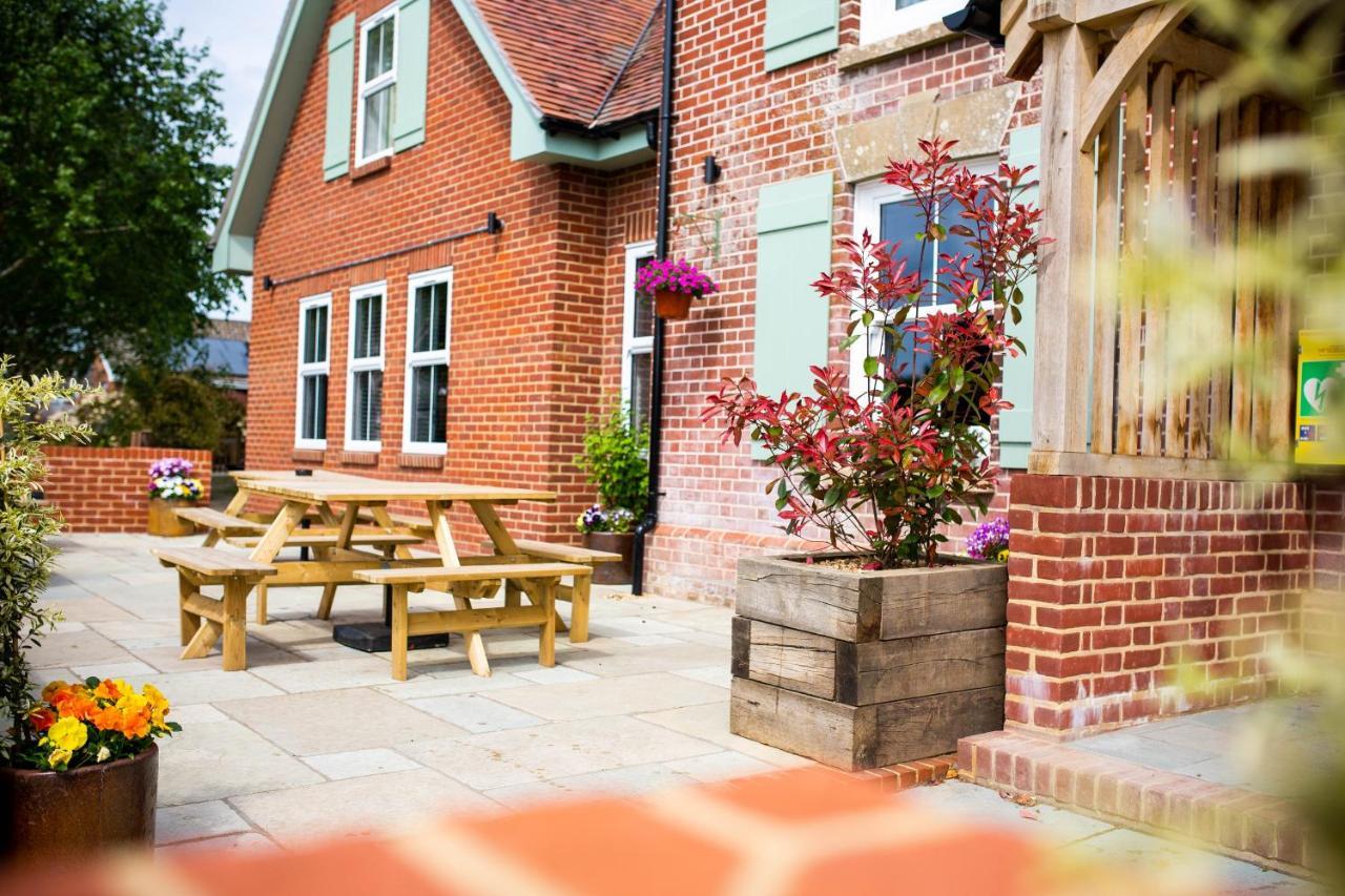 Woodfalls Inn Redlynch  Dış mekan fotoğraf
